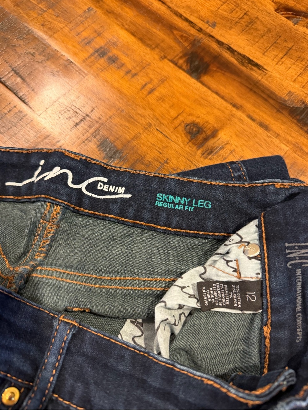 INC International Concepts Dark Blue Skinny Jeans - Picture 3 of 3